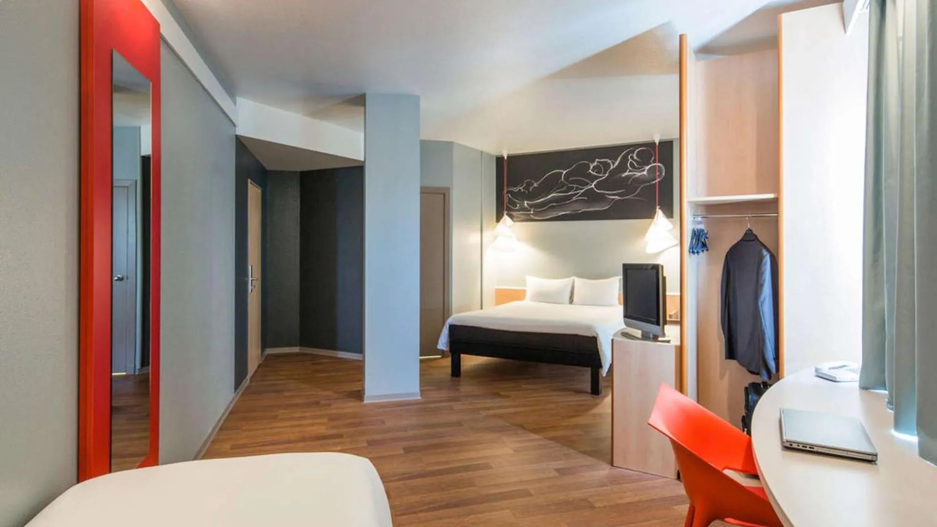 Ibis Sevilla Hotel Seville