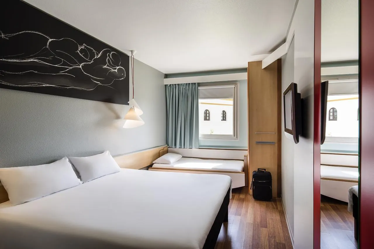 Ibis Sevilla Spanien